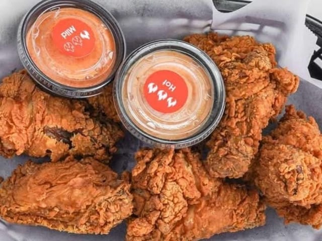 12PC Hot Wings Box.